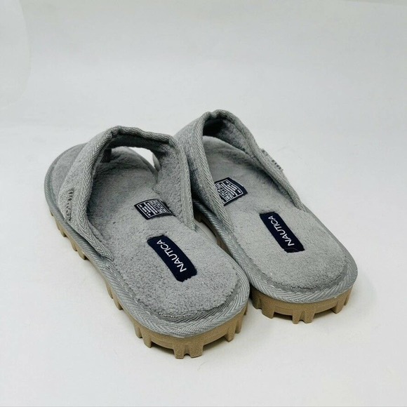 New Nautica Womans Sz 9M Fuzzy Faux Fur Gray Slip-On Slippers Hard Bottoms NWT - Picture 6 of 8